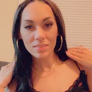 Meet your Posher, Brianne